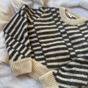 KOTN Cream and Black Sweater